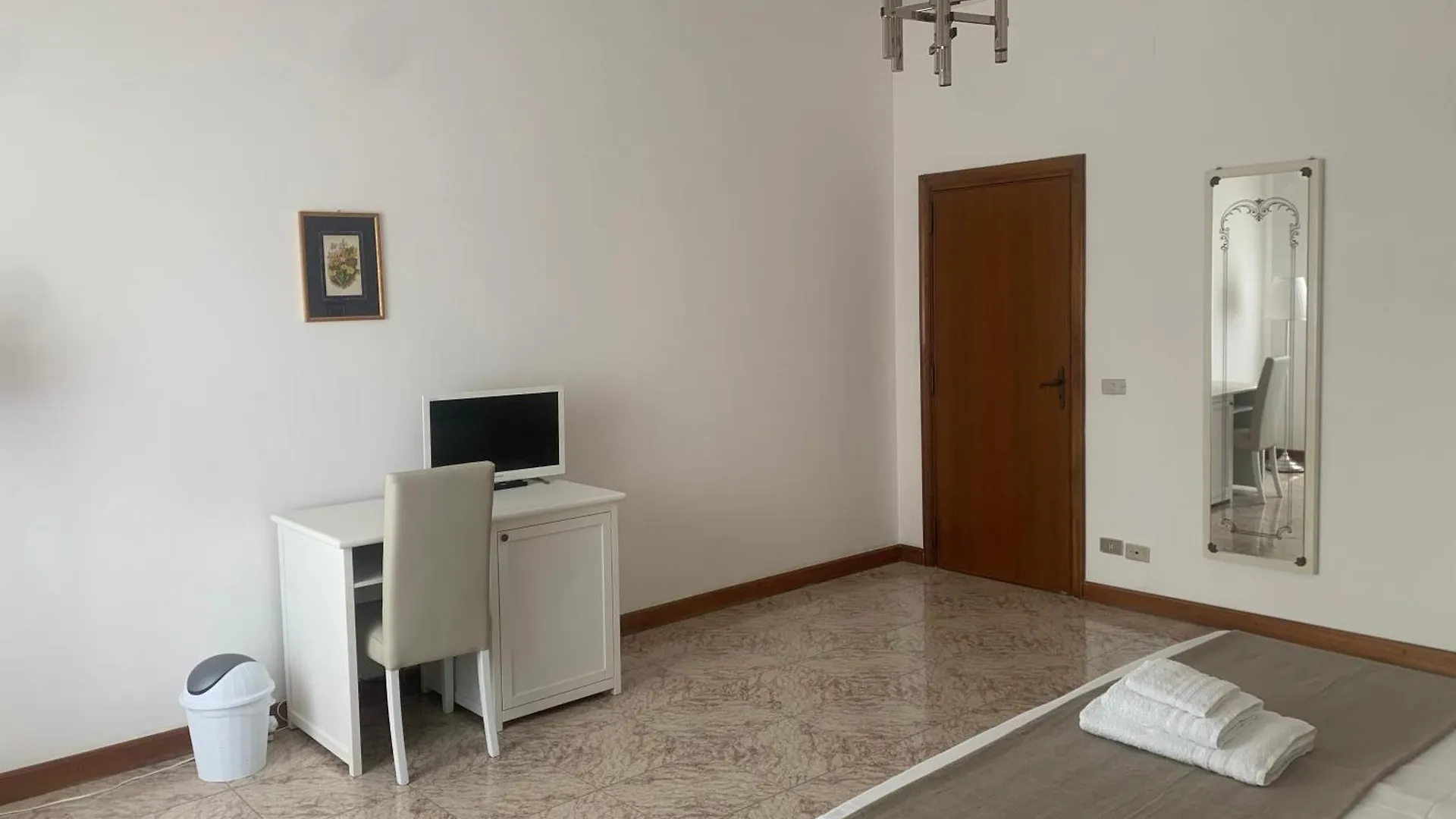 Porta Napoli Rooms Lecce Guest house